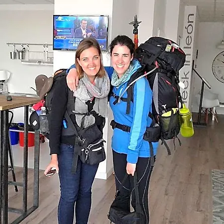 Hostal Check In *