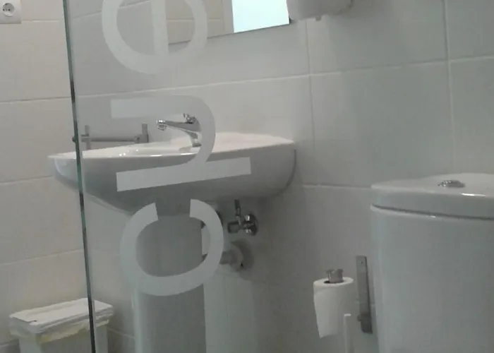 체크 인 레옹 * 레온